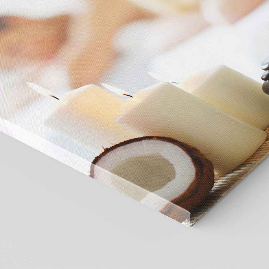 Obraz na płótnie 70x70 - Kokos, świece i kwiaty w SPA - kokos, świece