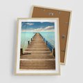 Plakat w ramie 50x70 - Pomost nad morską przestrzenią - pomost, morze - rama drewno