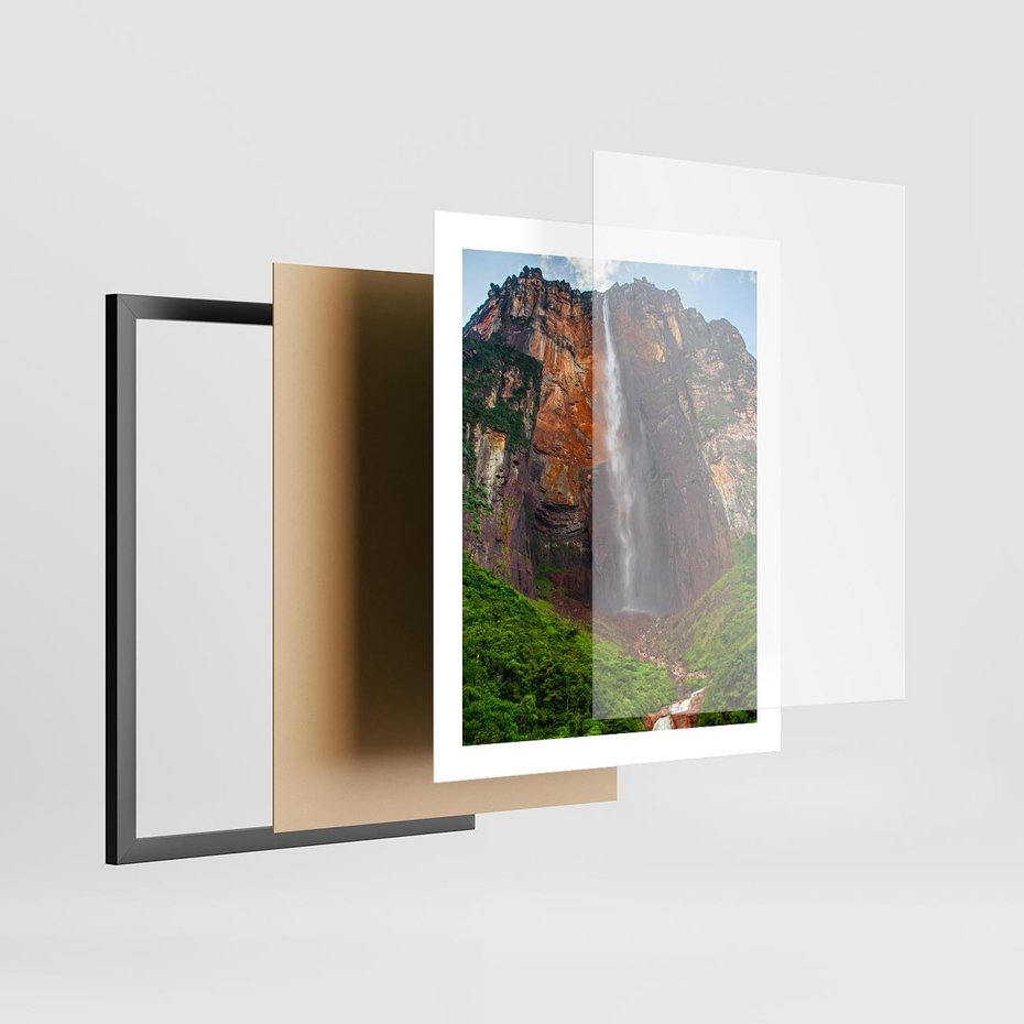 Plakat w ramie 40x50 - Górska siła wodospadów - wodospad, góra - rama czarna