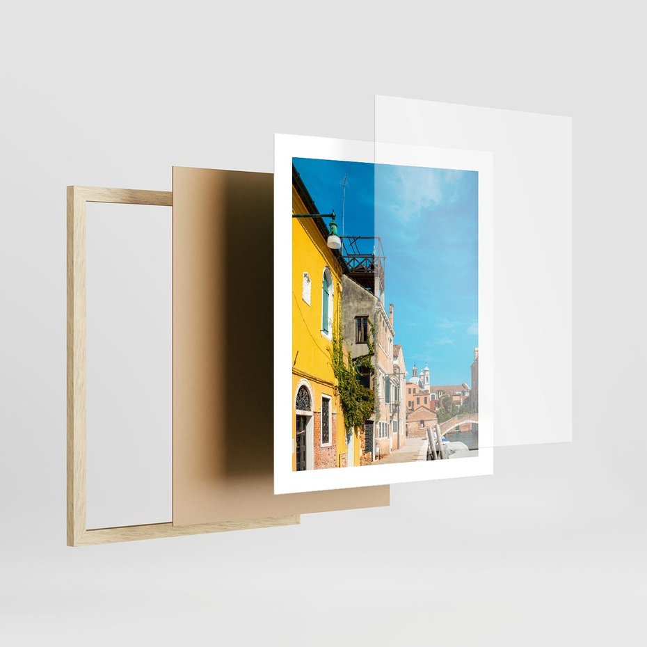 Plakat w ramie 40x50 - Przechadzka w Sercu Miasta - uliczka, perspektywa - rama drewno