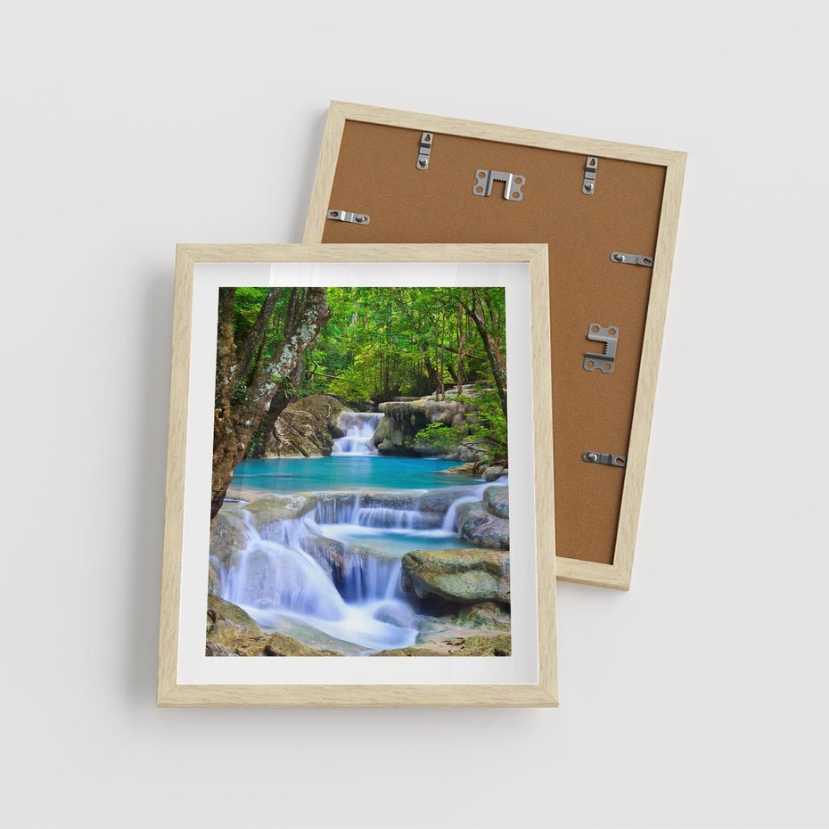 Plakat w ramie 40x50 - Siła Rzeki i Urok Wodospadu - rzeka, wodospad - rama drewno