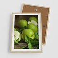Plakat w ramie 50x70 - Jabłkowa kolorystyka - jabłka, owoce - rama drewno