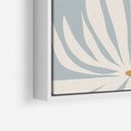 Obraz w ramie 80x120 - Kwiatowe Kształty - kwiaty, nowoczesne i minimalistyczne - rama biała