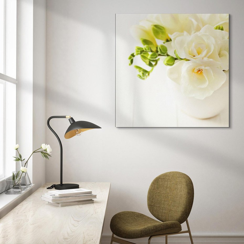 Obraz na płótnie 30x30 - Subtelność białych frezji - frezja, białe