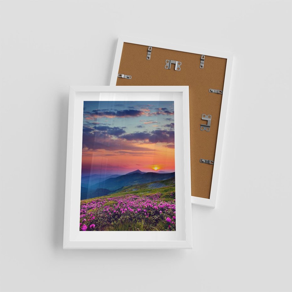 Plakat w ramie 30x40 - Górski Zachód - góry, łąka - rama biała