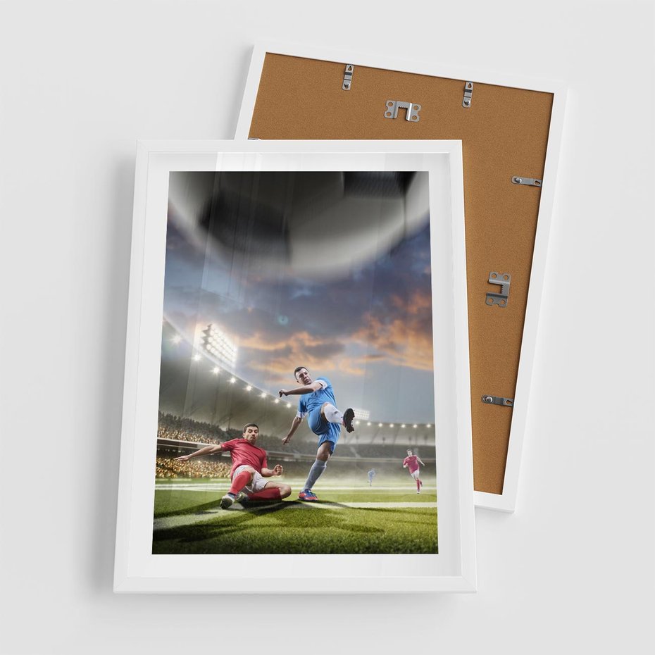 Plakat w ramie 50x70 - Ekscytacja Sportowego Świata - gol, mecz - rama biała