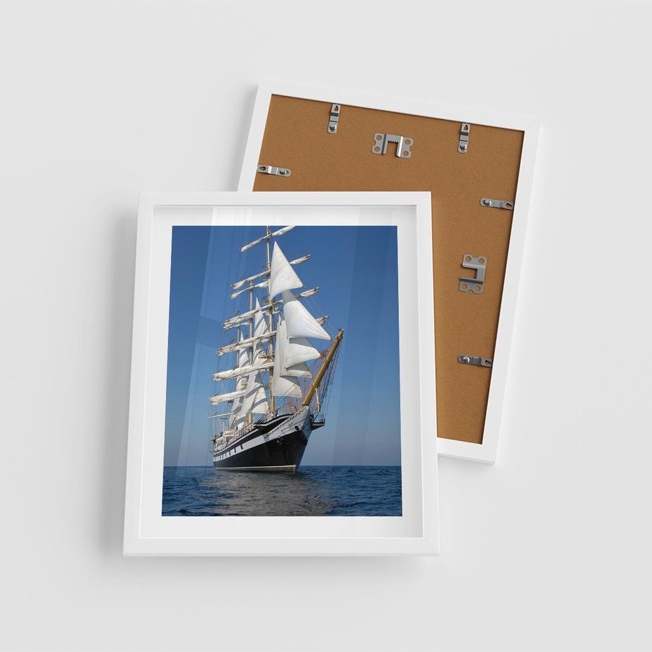 Plakat w ramie 40x50 - Podróż na Żaglowcu Przygody - żaglowiec, podróż - rama biała