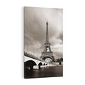 Obraz na płótnie 80x120 - Mgiełka Eiffla - Paryż, Eiffla