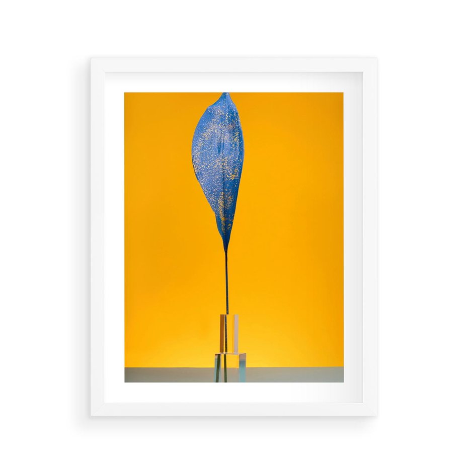 Plakat w ramie 40x50 - Niebiańskie liście - liść, liście - rama biała