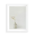 Plakat w ramie 50x70 - Sztuka Prostoty - minimalistyczny wazon, źdźbła traw - rama biała