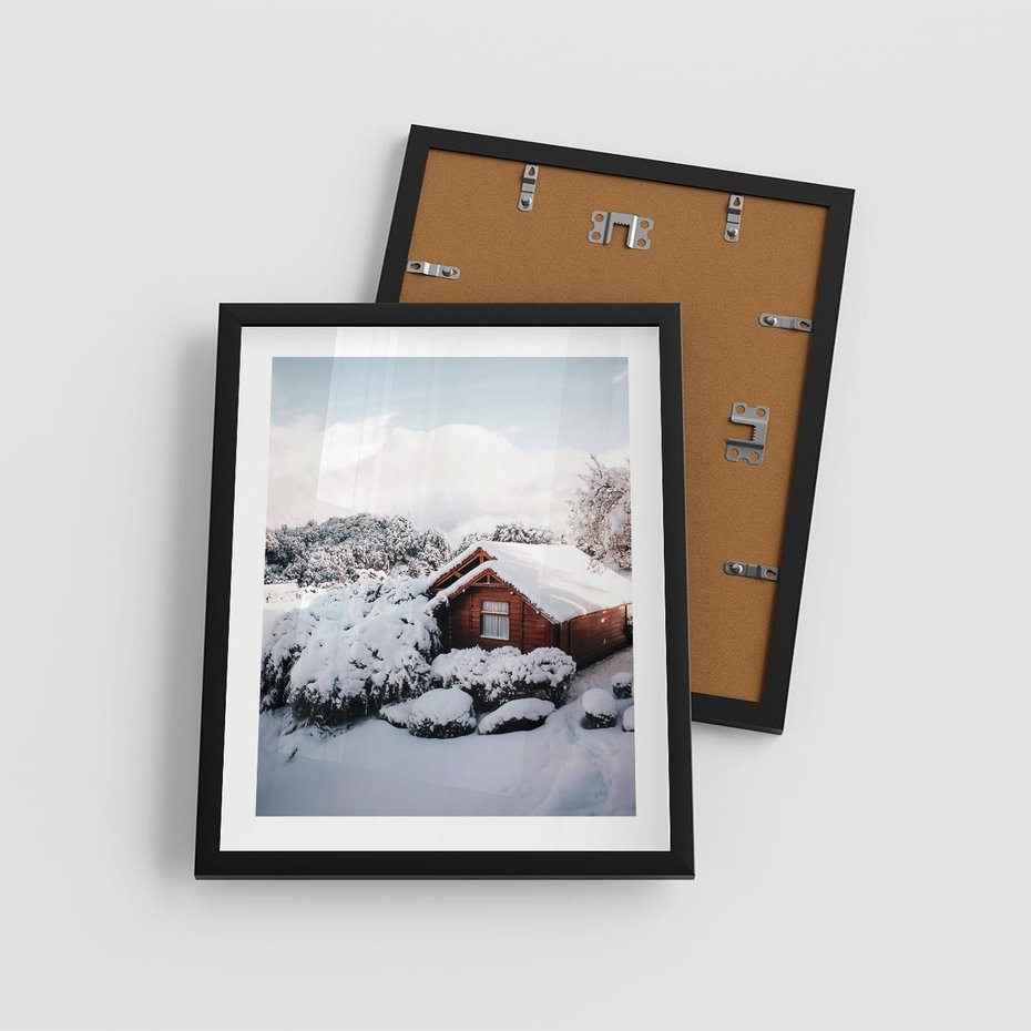 Plakat w ramie 40x50 - Zimowa Idylla w Górach - zima w górach, ośnieżone góry - rama czarna