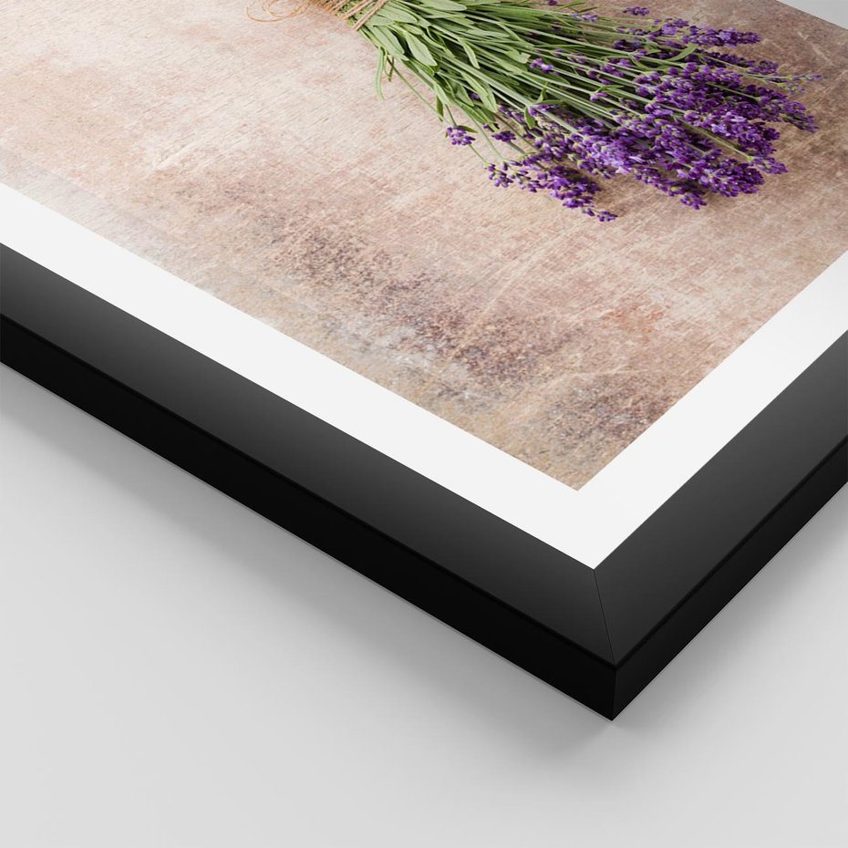 Plakat w ramie 40x50 - Romantyczny urok - lawenda, bukiet - rama czarna