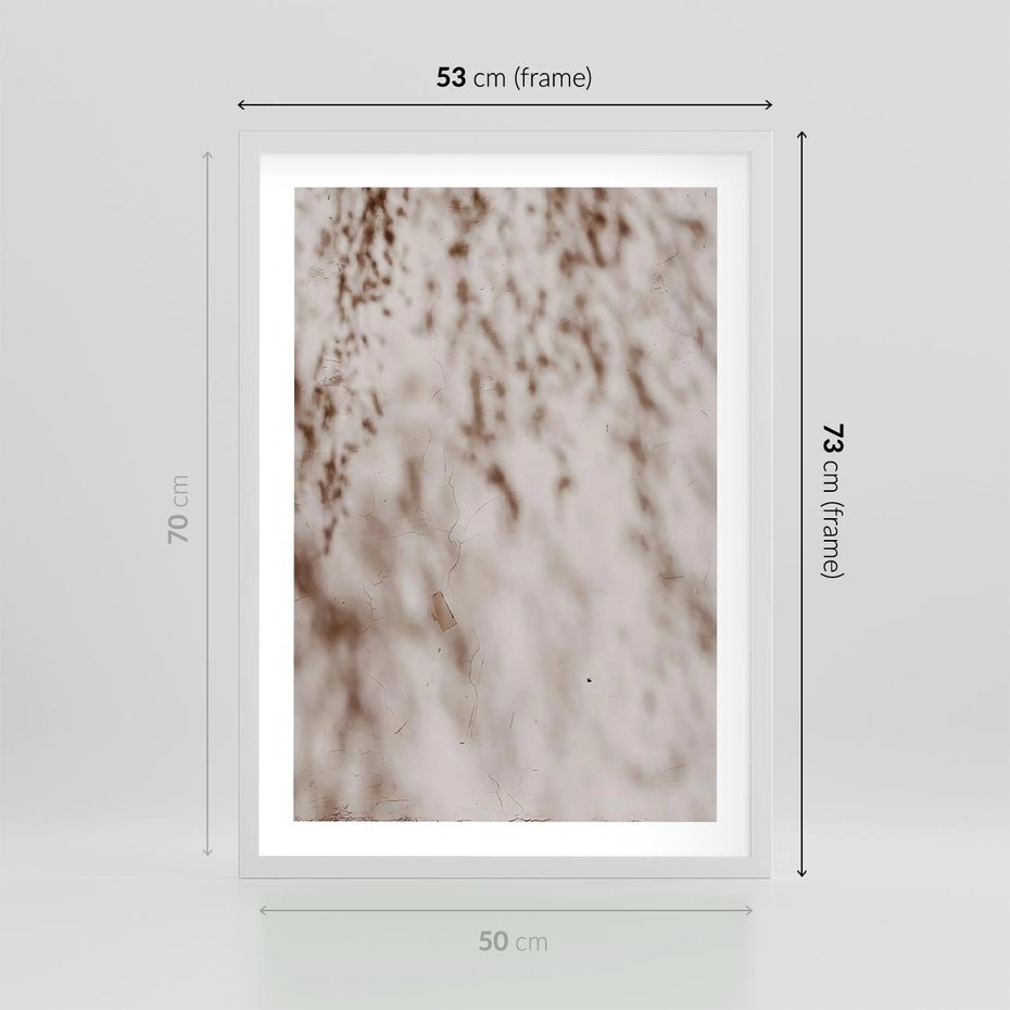 Plakat w ramie 50x70 - Cień Gałęzi - beżowa ściana, cień gałęzi - rama biała