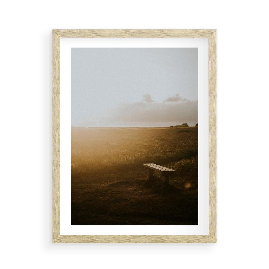 Plakat w ramie 50x70 - Mglisty zachód słońca na ławeczce - mgła, zachód - rama drewno