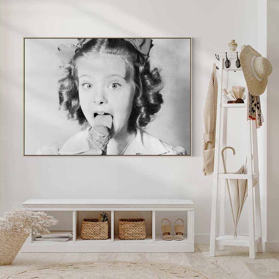 Obraz w ramie 100x70 - Pyszny Deser - retro zdjęcie, czarno białe - rama drewno