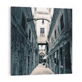 Obraz na płótnie 70x70 - Odkryj tajemnice miasta - uliczka, perspektywa