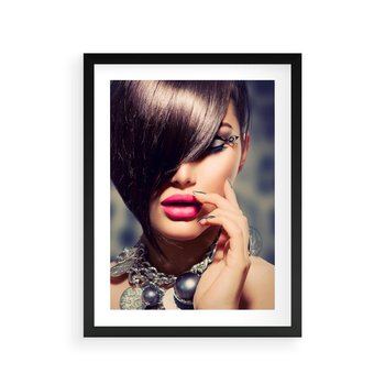 Plakat w ramie 50x70 - Kobiecy urok w makijażu i fryzurze - makijaż, fryzura - rama czarna