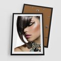 Plakat w ramie 50x70 - Kobieca Fryzura w Ruchu - fryzura, kobieta - rama czarna
