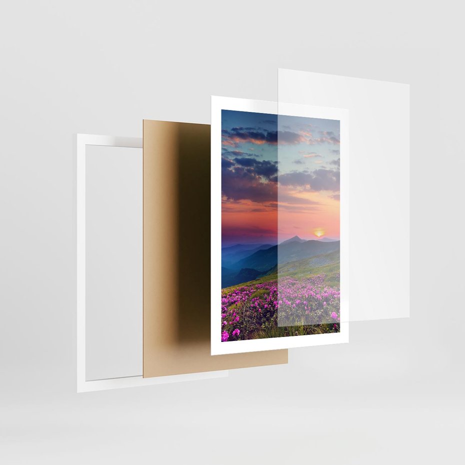 Plakat w ramie 50x70 - Górski Zachód - góry, łąka - rama biała