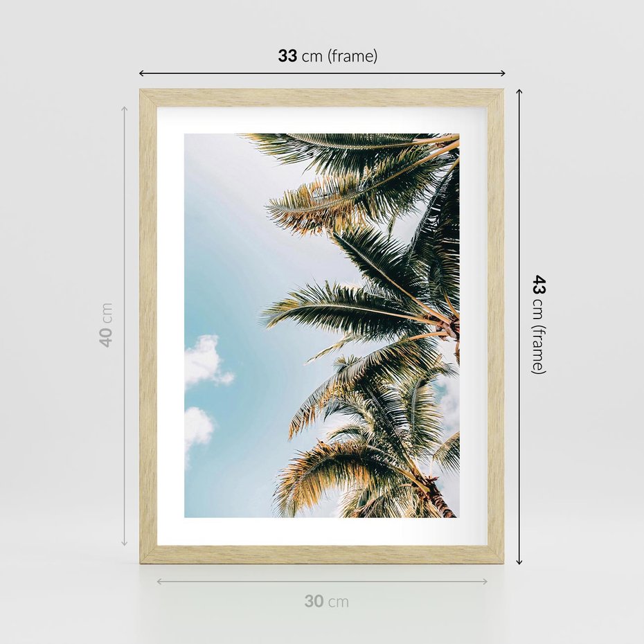 Plakat w ramie 30x40 - Pod Błękitnym Niebem - palmy, ujęcie z dołu - rama drewno