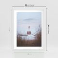 Plakat w ramie 30x40 - Magiczna Aura - latarnia, mgła - rama biała