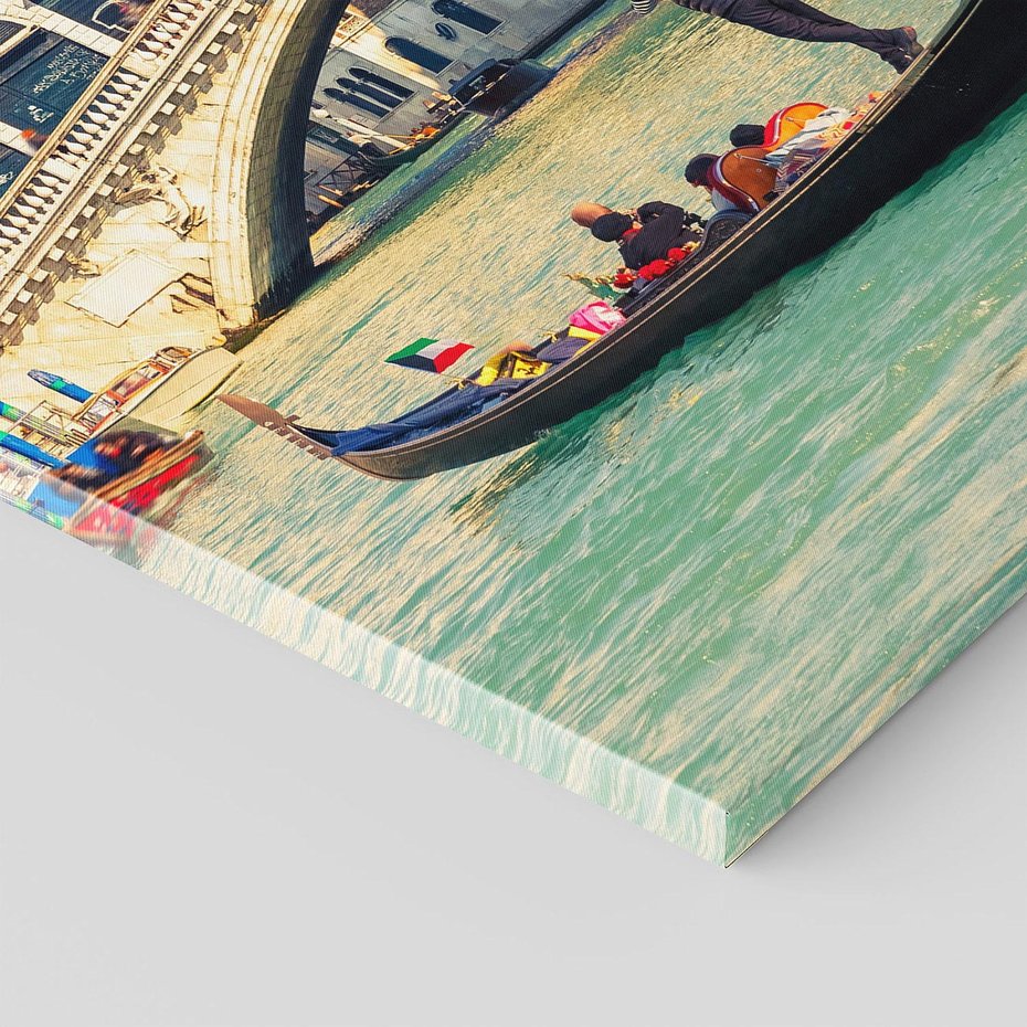 Obraz na płótnie 70x100 - Wenecja: romantyczne zakątki miasta - Wenecja, Włochy