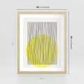 Plakat w ramie 40x50 - Ciepłe Przenikanie - geometria, żółte koło - rama drewno