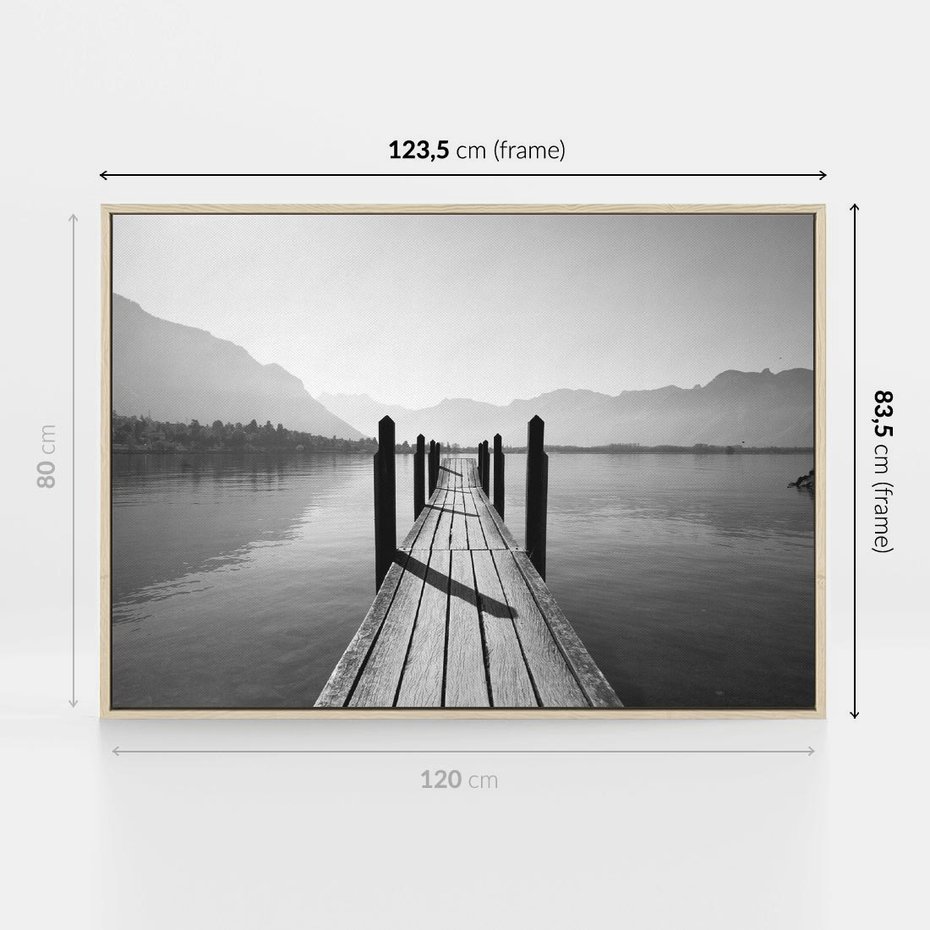 Obraz w ramie 120x80 - Spokojna Przystań - czarno biała fotografia, drewniany pomost na jeziorze - rama drewno