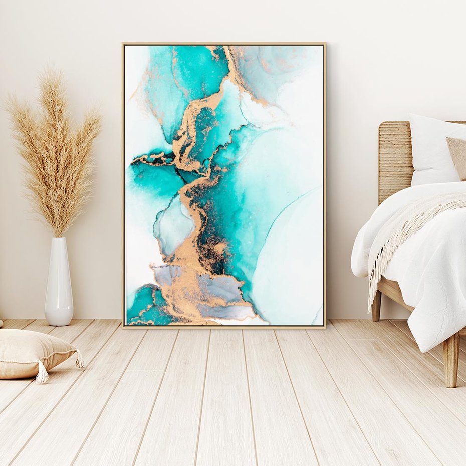 Obraz w ramie 50x70 - Elegancja i Subtelność - marmur, złoto - rama drewno