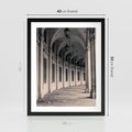 Plakat w ramie 40x50 - Kolumny Elegancji - architektura, kolumny - rama czarna