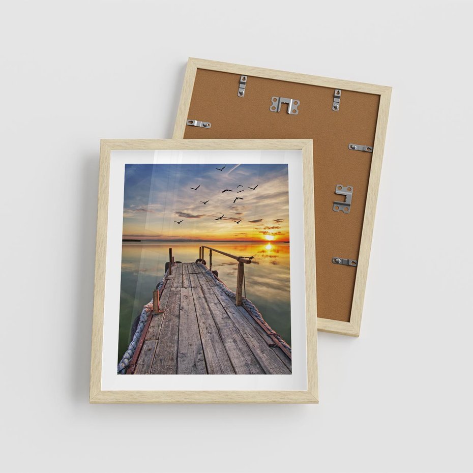 Plakat w ramie 40x50 - Spokojny pomost nad jeziorem - pomost, jezioro - rama drewno