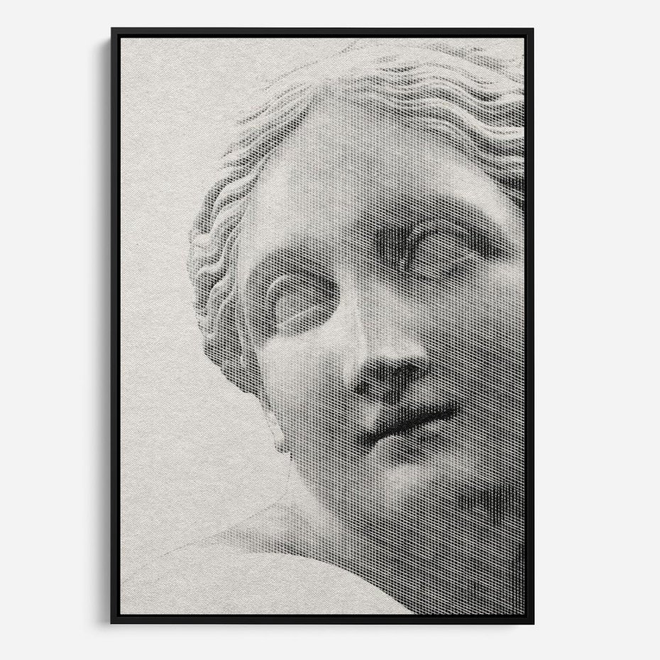 Obraz w ramie 70x100 - Szarość w Kamieniu - monochromatyczna marmurowa rzeźba, odcienie szarości - rama czarna