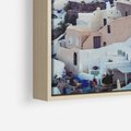 Obraz w ramie 80x120 - Biel ponad Błękitem - Santorini, białe budynki - rama drewno