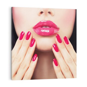 Obraz na płótnie 40x40 - Wyrażenie Piękna - paznokcie, usta
