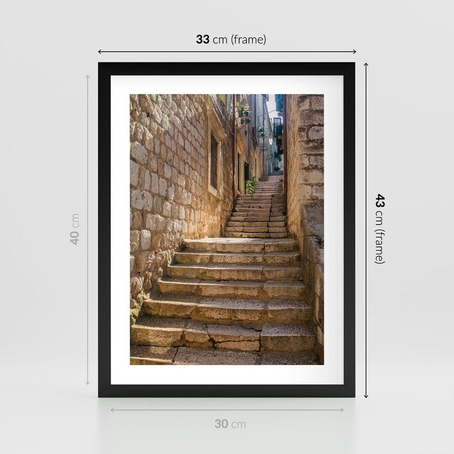 Plakat w ramie 30x40 - Uliczka: perspektywa miejskiego krajobrazu - uliczka, perspektywa - rama czarna