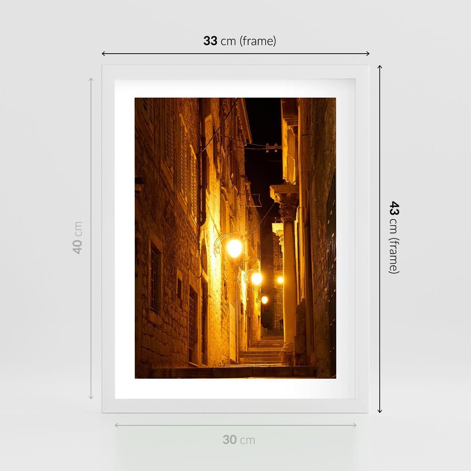 Plakat w ramie 30x40 - Miasto Pod Gwieździstym Niebem - uliczka, perspektywa - rama biała