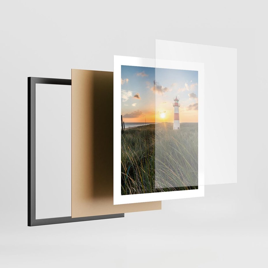 Plakat w ramie 40x50 - Magia latarni przy zachodzie - latarnia, zachód - rama czarna