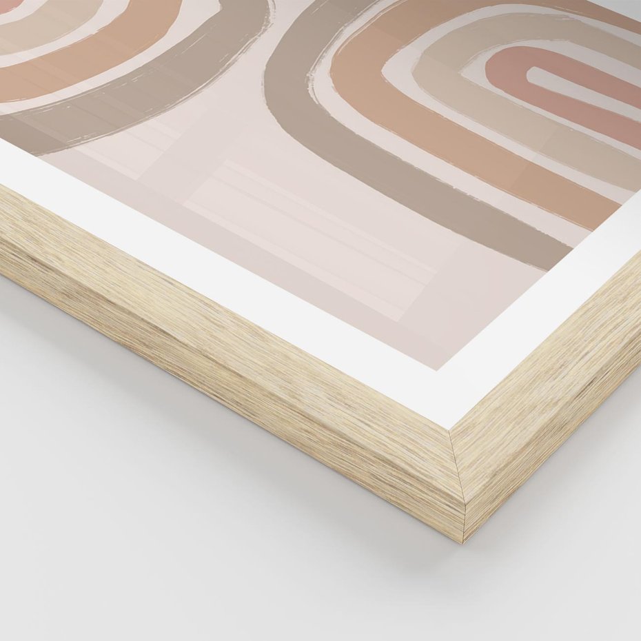 Plakat w ramie 40x50 - Migotliwe Tęczowe Przestrzenie - abstakcyjne tęcze, delikatne odcienie beżu - rama drewno