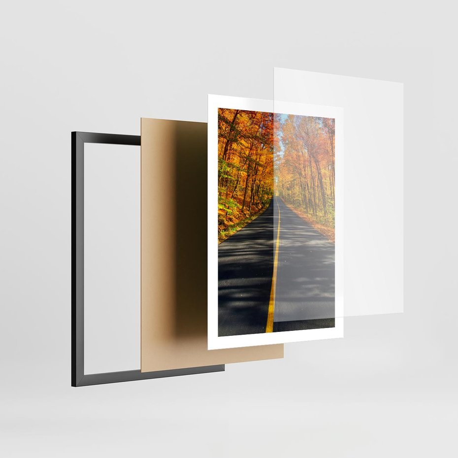 Plakat w ramie 50x70 - Droga przez jesienny las - droga, las - rama czarna