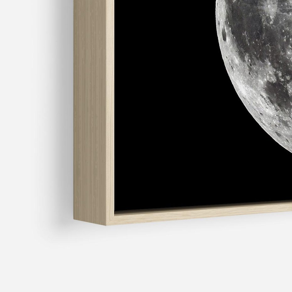 Obraz w ramie 120x80 - Księżycowa Aura - zdjęcie, ogromny księżyc na czarnym tle - rama drewno