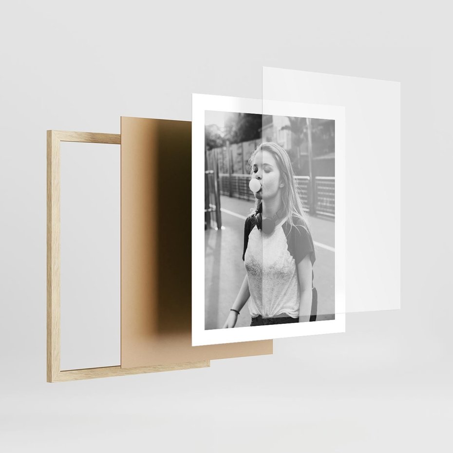 Plakat w ramie 40x50 - Letnia Młodość - nowoczesna fotografia, czarno biała - rama drewno