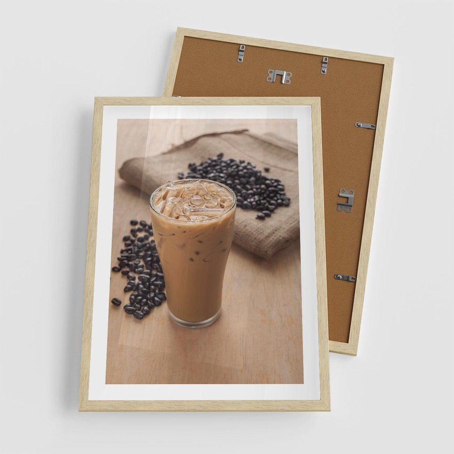 Plakat w ramie 50x70 - Kawa ice coffee: orzeźwiający napój - kawa, ice - rama drewno