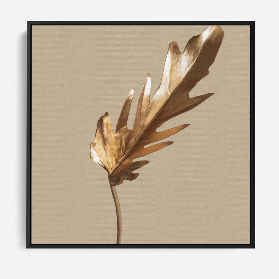Obraz w ramie 50x50 - Piękno w Detalu - złoty, liść - rama czarna