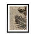 Plakat w ramie 50x70 - Plażowa Idylla - palma, cień na piasku - rama czarna