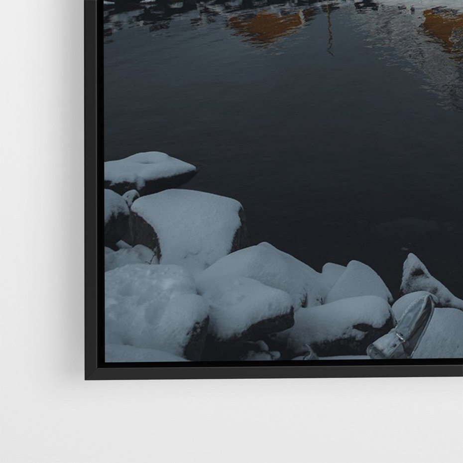 Obraz w ramie 50x70 - Minimalizm i Urok Natury - skandynawskie, domki - rama czarna