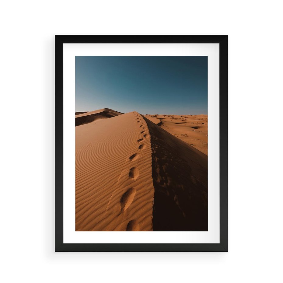 Plakat w ramie 40x50 - Piasek pustyni w ogniu - pustynia, piasek - rama czarna