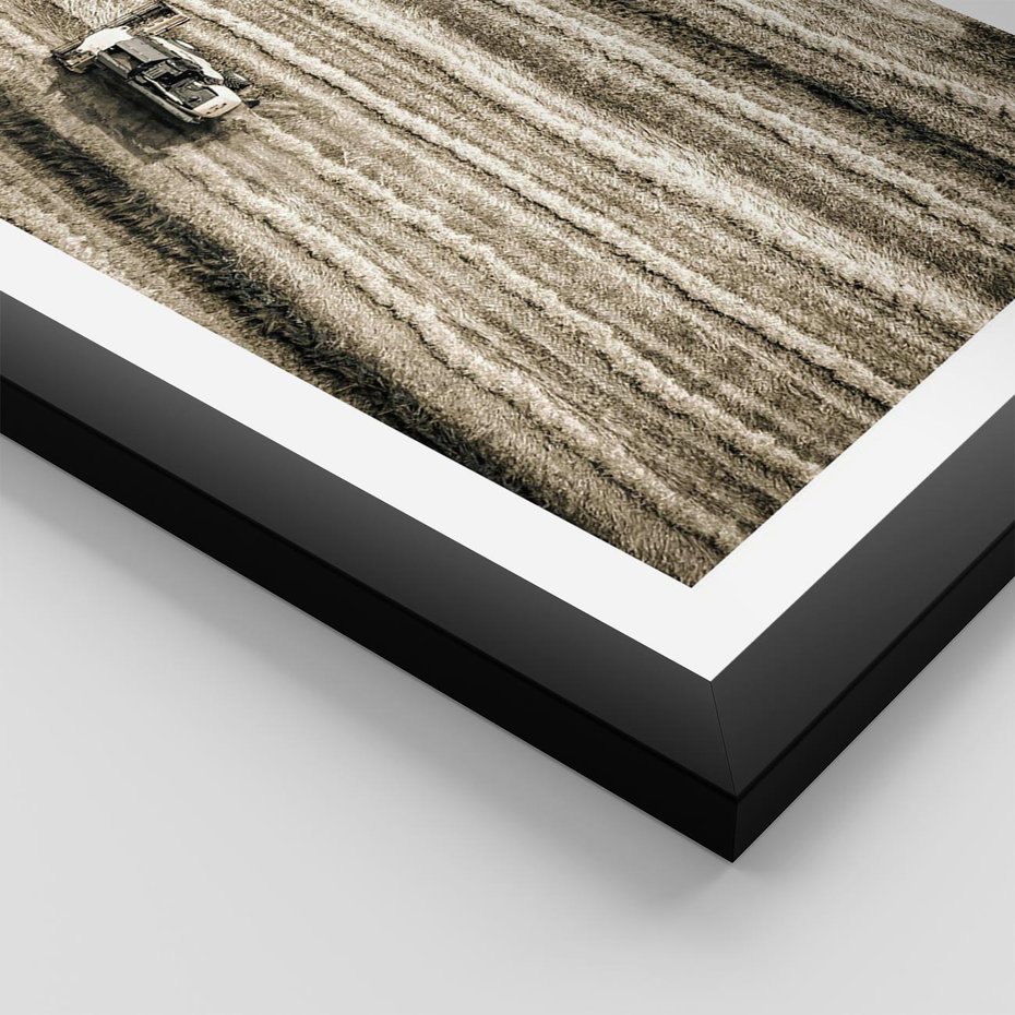 Plakat w ramie 30x40 - Sepia na Polu - kombajn, pole - rama czarna