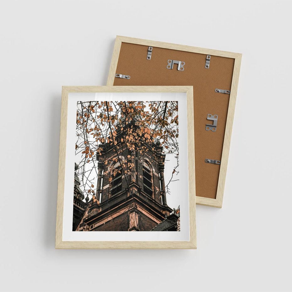 Plakat w ramie 40x50 - Jesienna Wieża w Liściach - architektura, wieża - rama drewno