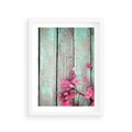 Plakat w ramie 30x40 - Urok Dawnych Czasów - kwiaty, deski - rama biała