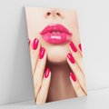 Obraz na płótnie 70x100 - Wyrażenie Piękna - paznokcie, usta